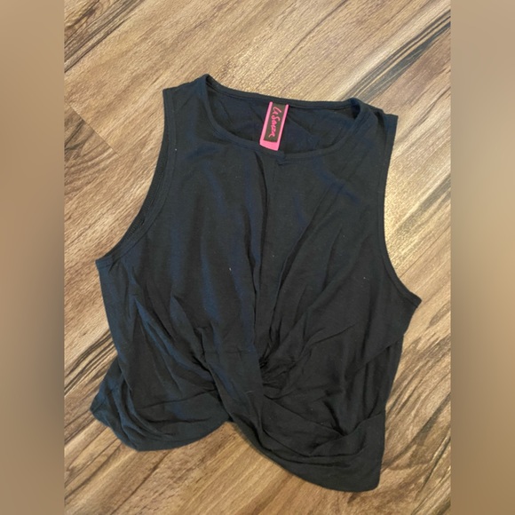 Crop top - Picture 1 of 2